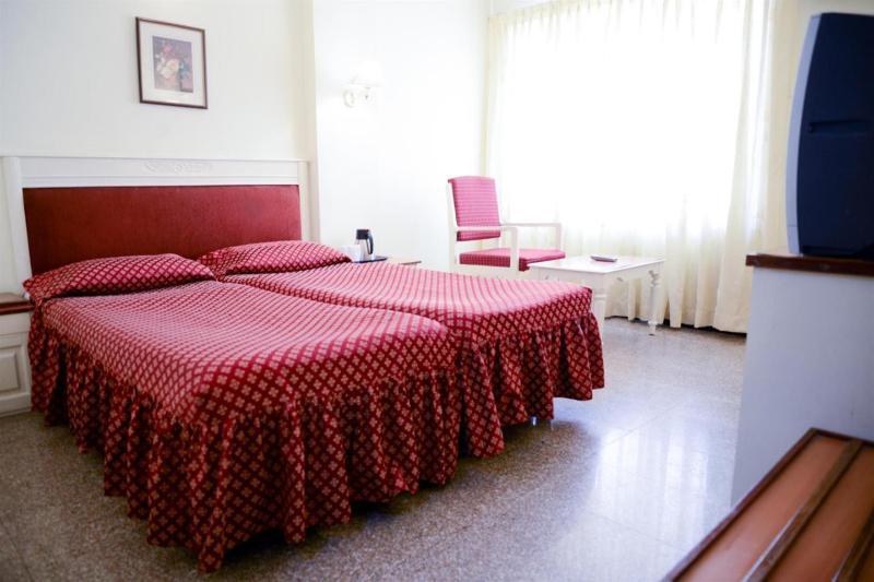 Hotel Excellency Kochi Bagian luar foto