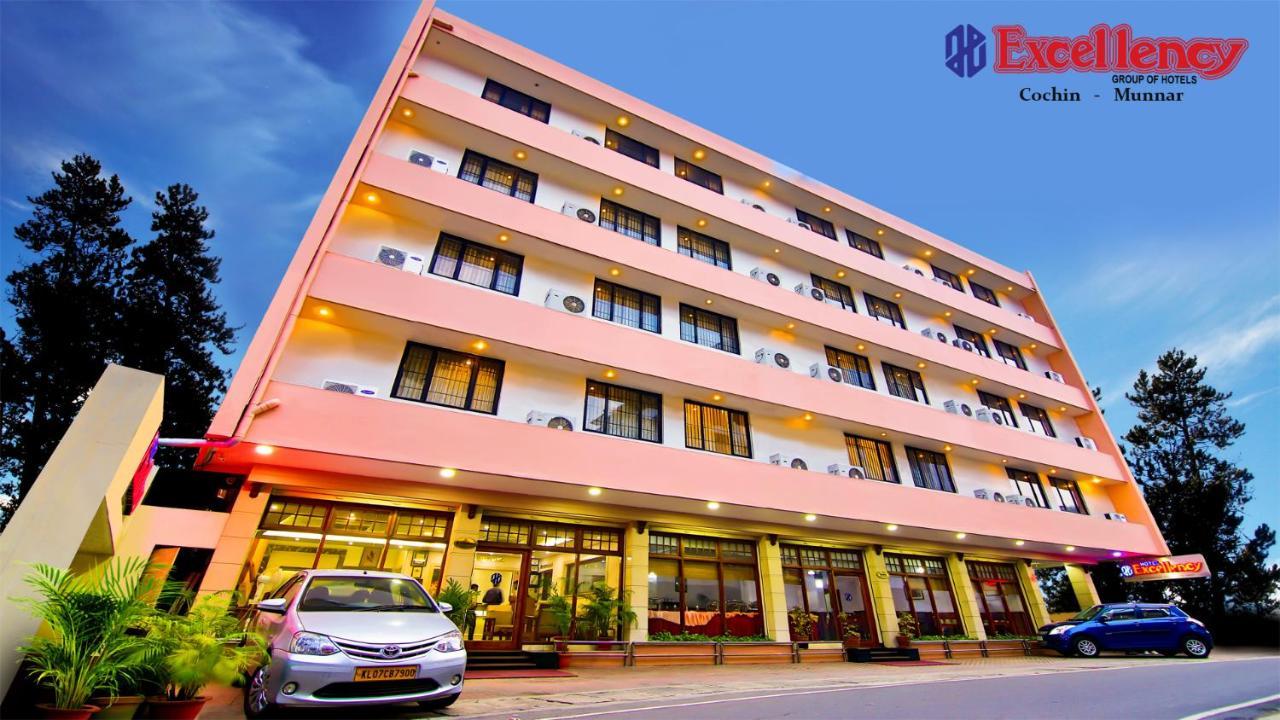 Hotel Excellency Kochi Bagian luar foto